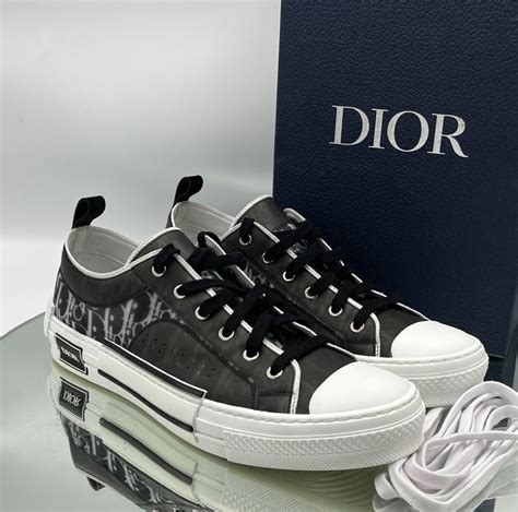 dior b23 taille|Dior b23 trainers for men.